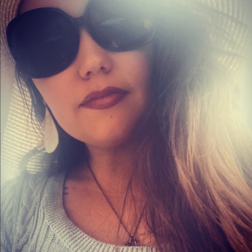 Meet your Posher, Karissa